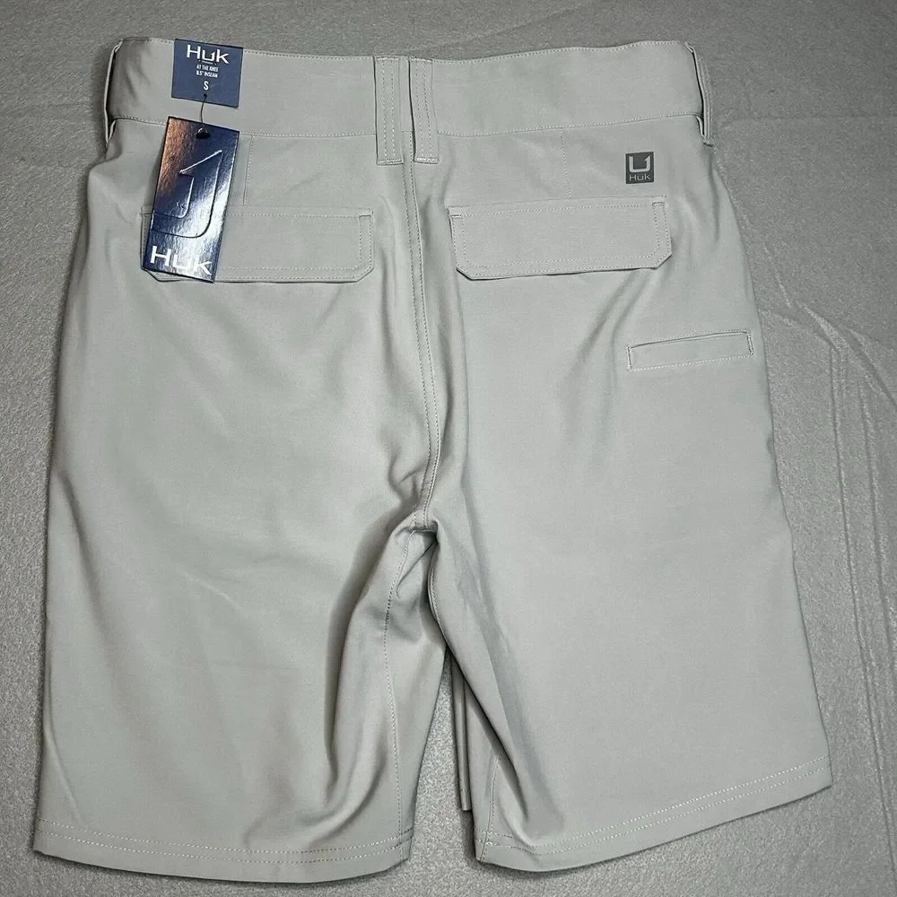 Huk Pursuit 8.5 Fishing Hybrid At The Knee Fishing Hybrid Shorts Gray Mens Small